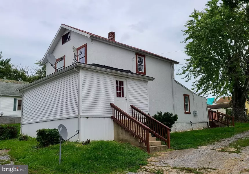 100 E 11TH AVE, Ranson, WV 25438