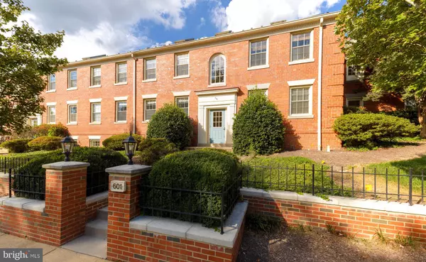 Alexandria, VA 22314,601 BASHFORD LN #2