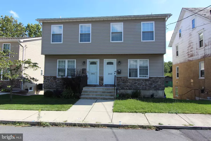 2429 DEWEY AVE, Northampton, PA 18067