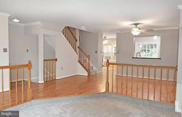 Centreville, VA 20121,6305 MARY TODD CT