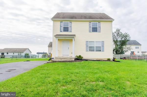 Martinsburg, WV 25405,242 HUTTONS VIREO DR