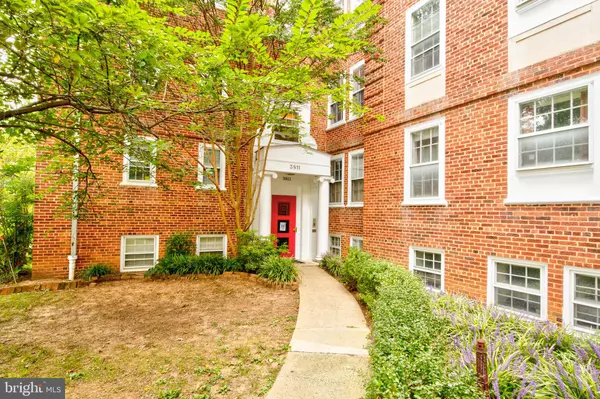 3811 NEWARK ST NW #D436, Washington, DC 20016