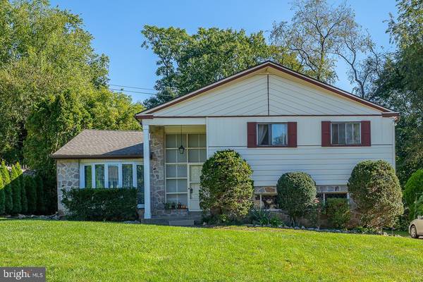 5 JACALYN DR, Havertown, PA 19083