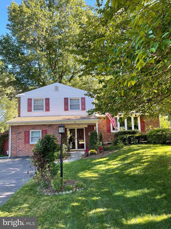 12 BUCK RUN LN, Malvern, PA 19355