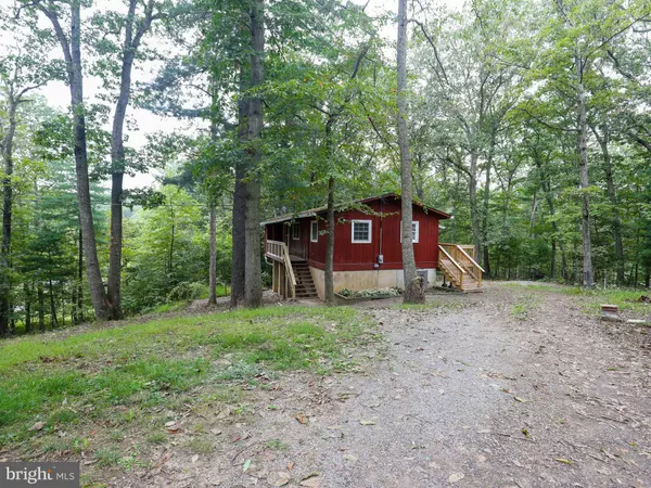 Hedgesville, WV 25427,51 WHISTLER LN