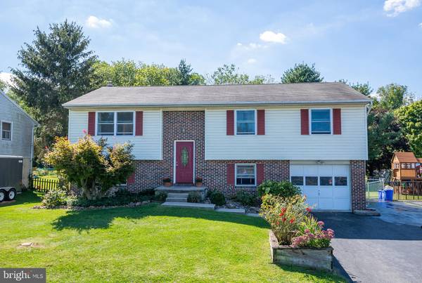 366 BLANDON MEADOWS PKWY, Blandon, PA 19510