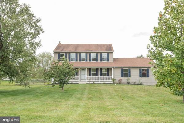 101 RAILWAY DR, Kirkwood, PA 17536