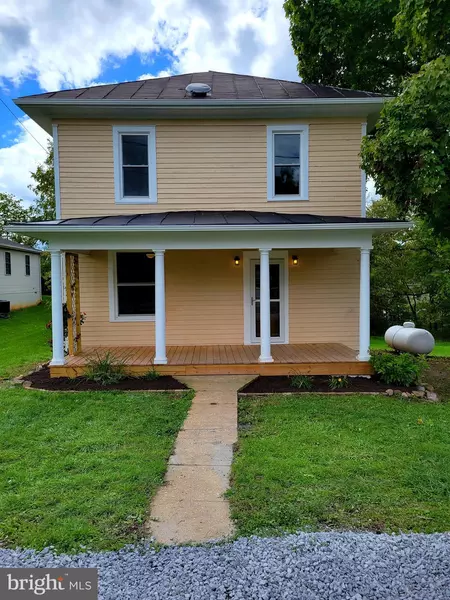 647 ASH ST, Strasburg, VA 22657