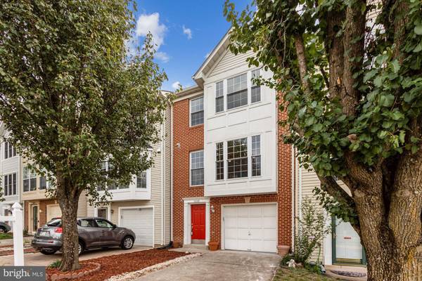 9245 JESSICA DR, Manassas Park, VA 20111