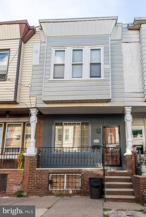 2250 S BUCKNELL ST, Philadelphia, PA 19145