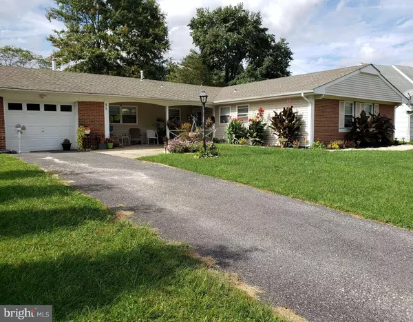 35 GLOBE LN, Willingboro, NJ 08046