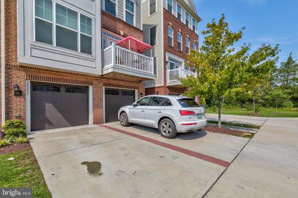 Chantilly, VA 20152,25235 ORCHARD VIEW TER