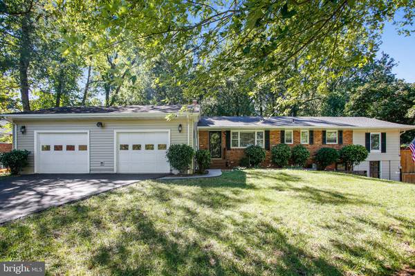 4713 POPLAR DR, Alexandria, VA 22310