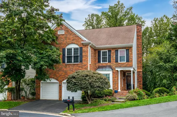 3740 CENTER WAY, Fairfax, VA 22033