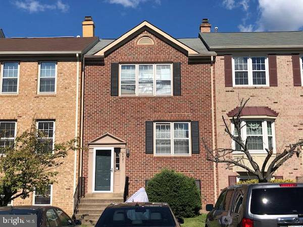 5421 MIDDLEBOURNE LN, Centreville, VA 20120