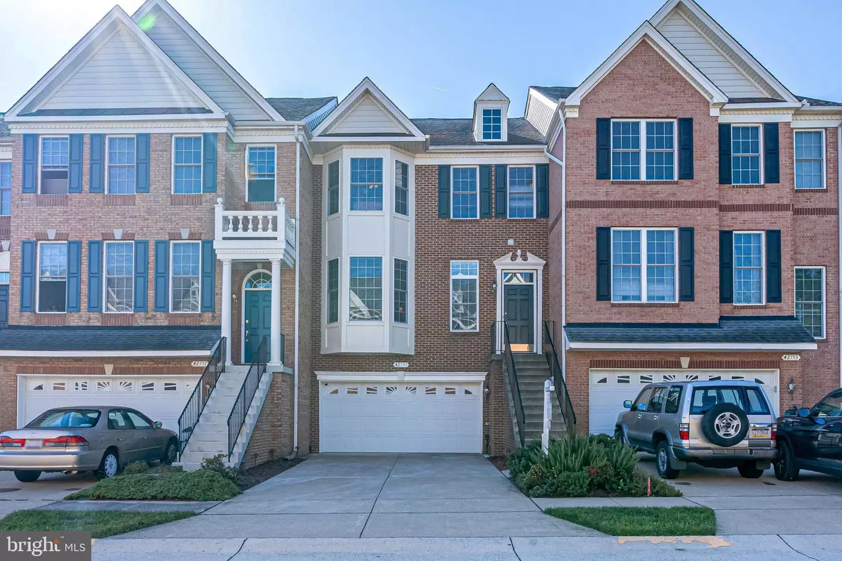 Chantilly, VA 20152,42755 LOCKLEAR TER