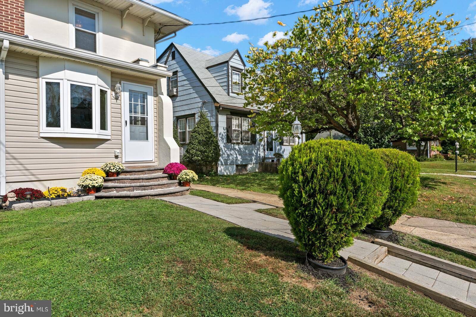 Oaklyn, NJ 08107,31 E CLINTON AVE