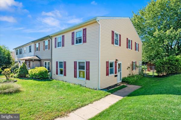 426 COLONIAL DR, East Greenville, PA 18041