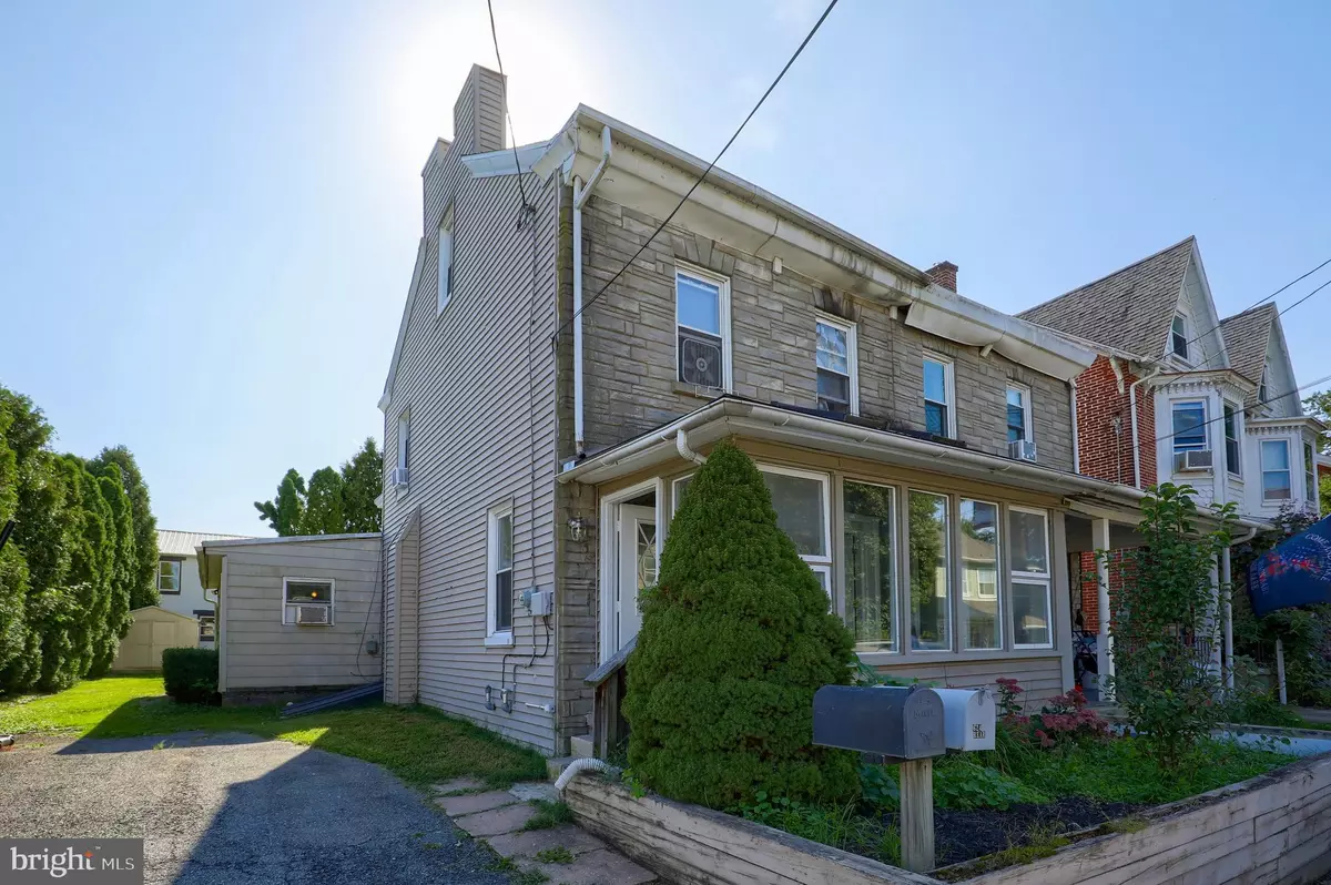 Birdsboro, PA 19518,624 W 1ST ST