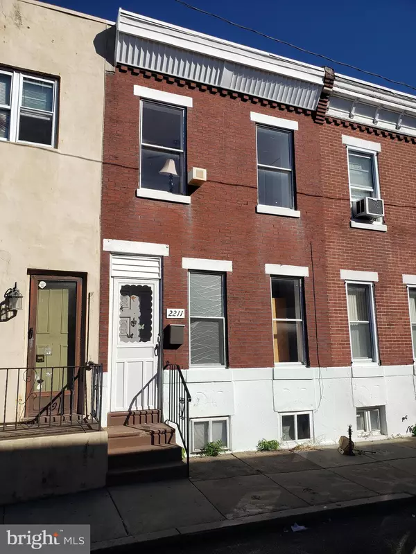 2211 S DARIEN ST, Philadelphia, PA 19148