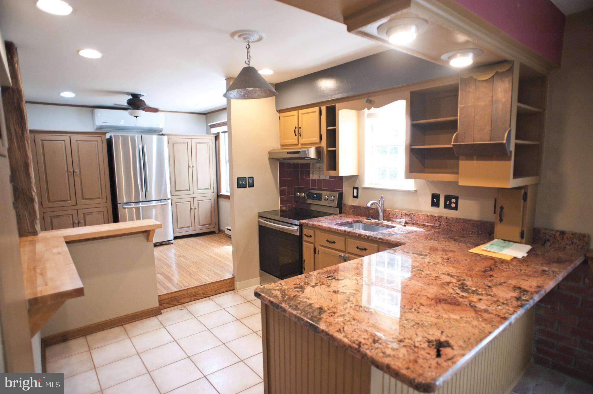 Mount Joy, PA 17552,725 FERNDALE RD