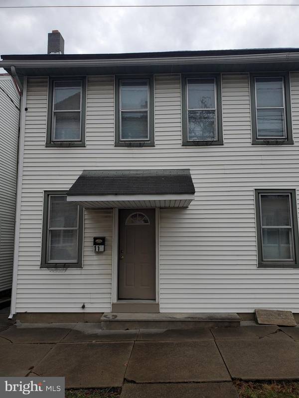 112 E MAIN AVE, Myerstown, PA 17067