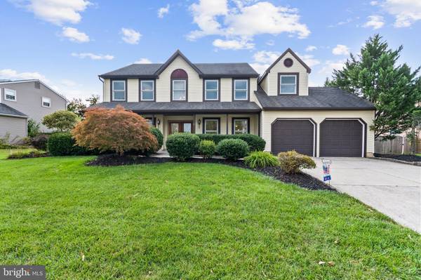 5 GRANT CIR, Sewell, NJ 08080