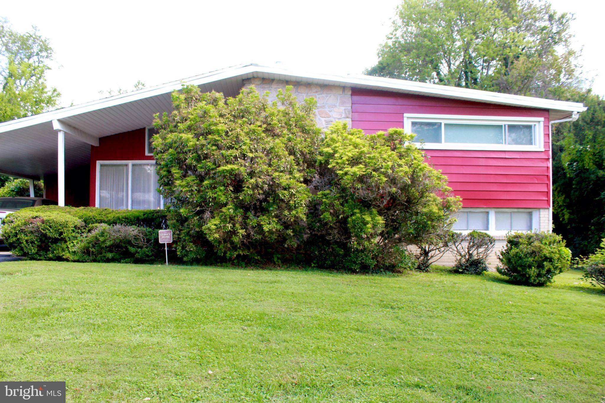 8301 COBDEN RD, Glenside, PA 19038