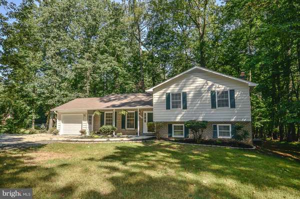 11902 WAPLES MILL RD, Oakton, VA 22124