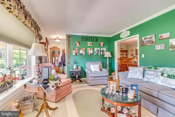 Harpers Ferry, WV 25425,76 LEWIS CT