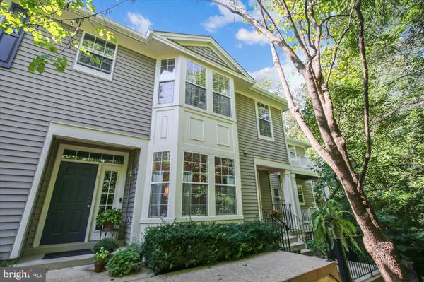 11400-T WINDLEAF CT #48, Reston, VA 20194