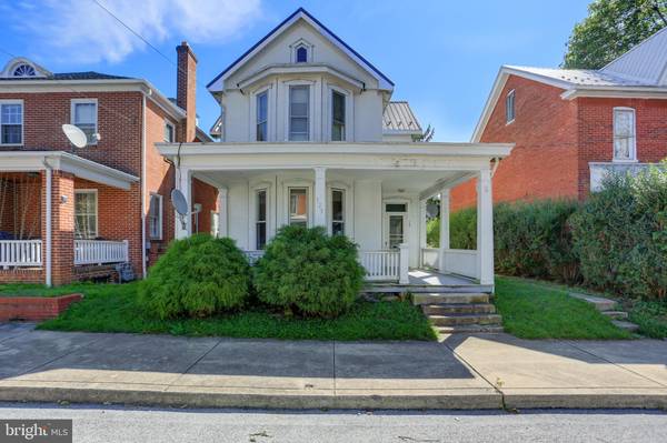 123 GARFIELD ST, Waynesboro, PA 17268