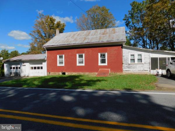 4821 MIDDLE RD, Honey Grove, PA 17035