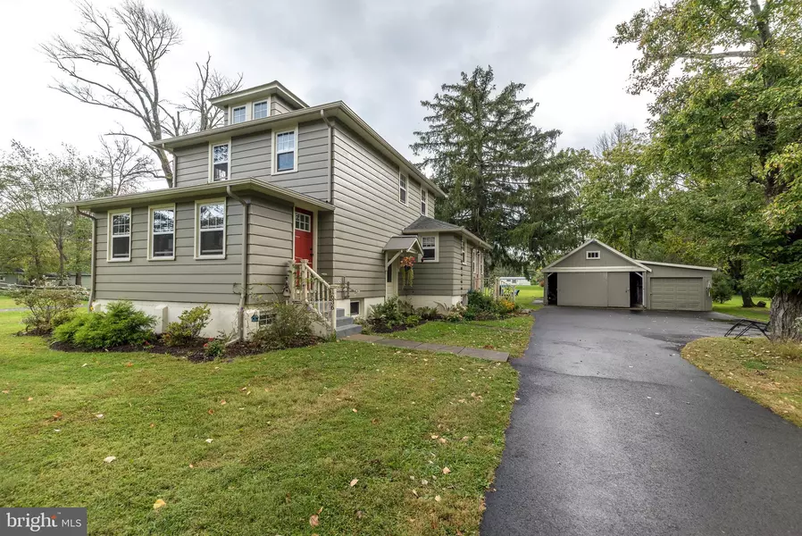 1636 CHESTNUT RIDGE RD, Upper Black Eddy, PA 18972