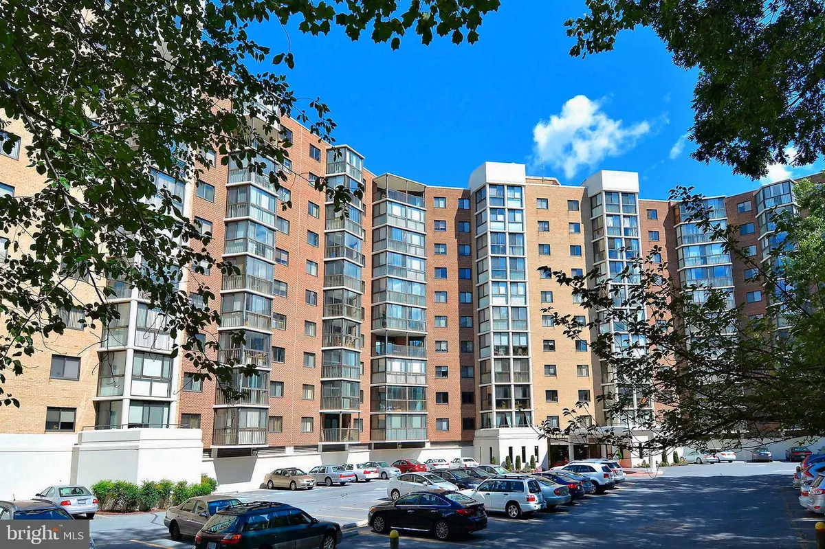 Silver Spring, MD 20906,15107 INTERLACHEN DR #2-718