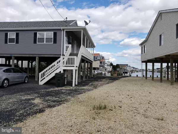 Tuckerton, NJ 08087,1019 S GREEN ST