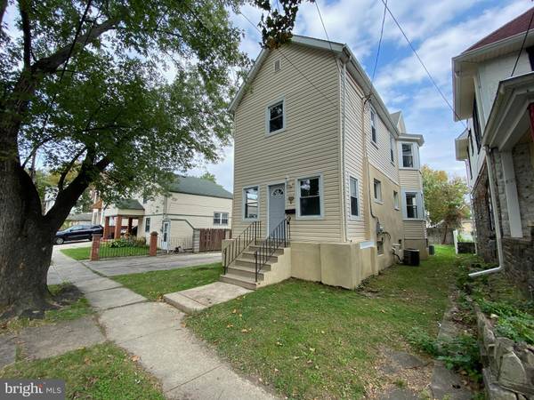 53 LEWIS AVE, East Lansdowne, PA 19050