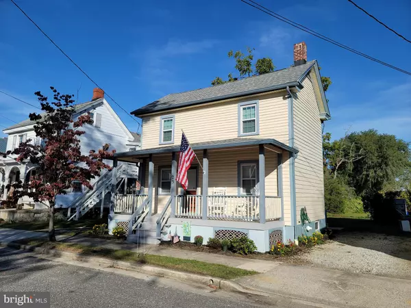 25 CHURCH ST, Elmer, NJ 08318