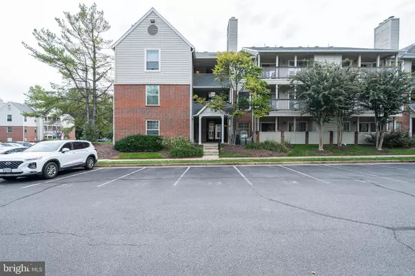 Fairfax, VA 22033,3920 PENDERVIEW DR #334