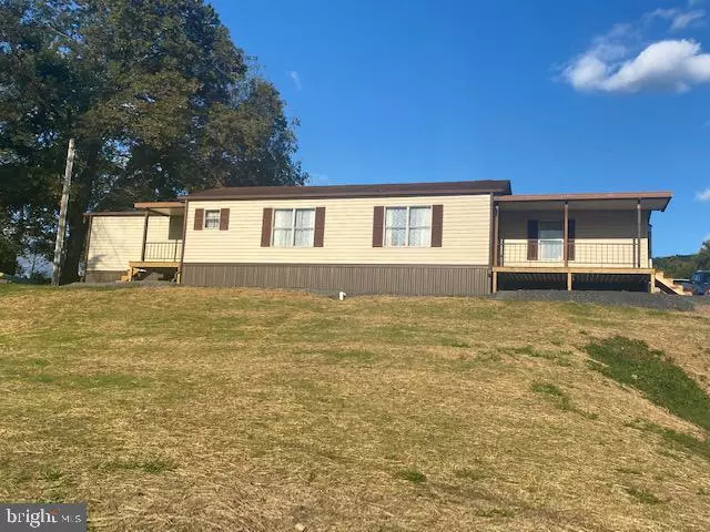 647 CROMWELL ST, Orbisonia, PA 17243