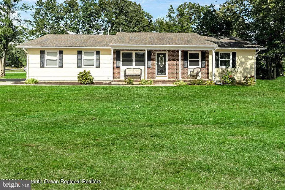 Forked River, NJ 08731,124 OAKWOOD PL