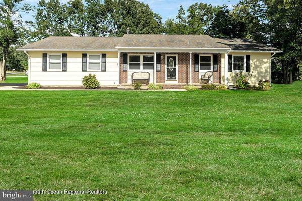 124 OAKWOOD PL, Forked River, NJ 08731