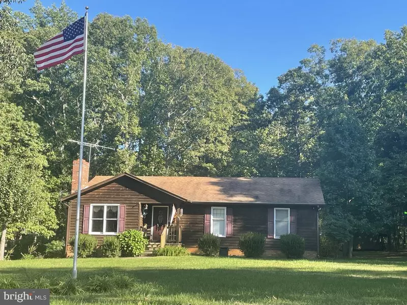 497 HARRIS CREEK RD, Louisa, VA 23093