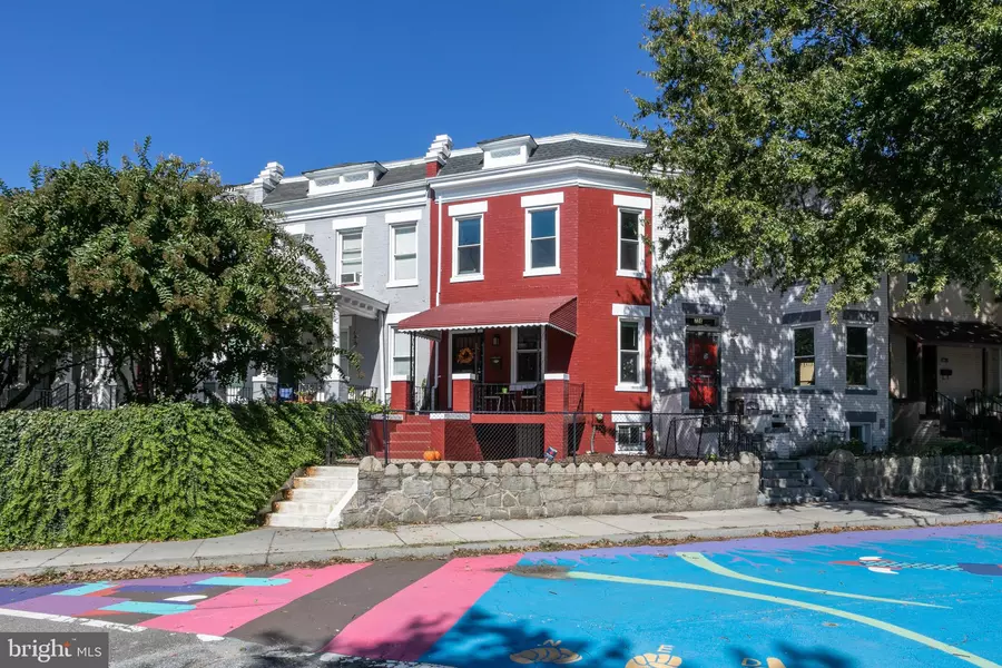 722 K ST NE, Washington, DC 20002