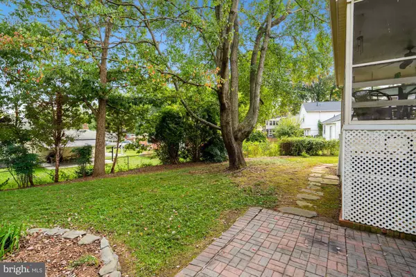 Alexandria, VA 22315,7517 BERWICK CT