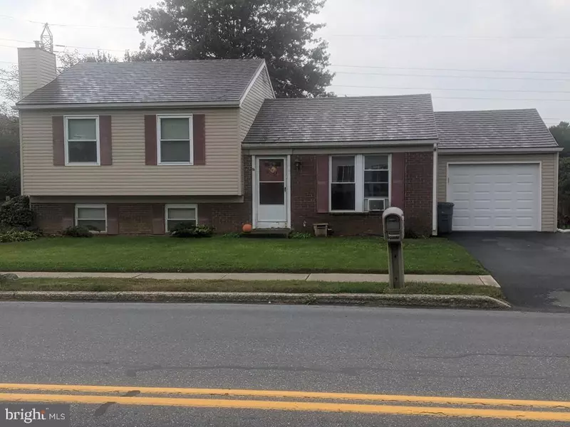 212 PETERSBURG RD, Lititz, PA 17543