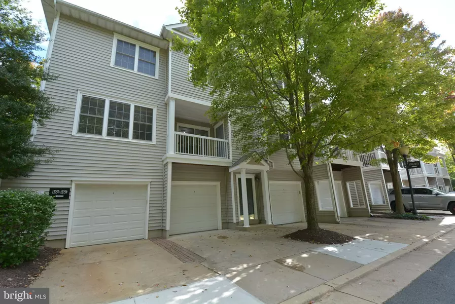 12761 FAIR BRIAR LN #12761, Fairfax, VA 22033