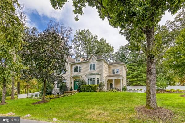 3242 VALLEY LN, Falls Church, VA 22044