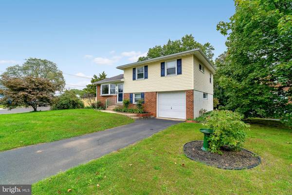 Lansdale, PA 19446,1047 POPLAR ST