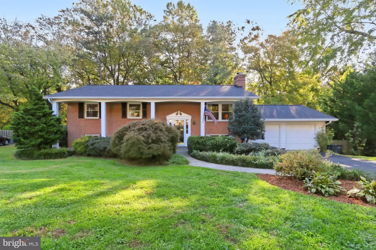 Fairfax, VA 22032,4037 DOVEVILLE LANE